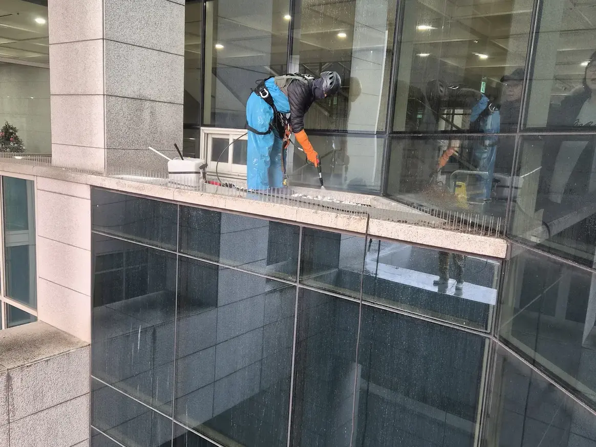 보은군 내북면 건물 복도·대기 동선 야간 위생청소 사례 - 행진크린