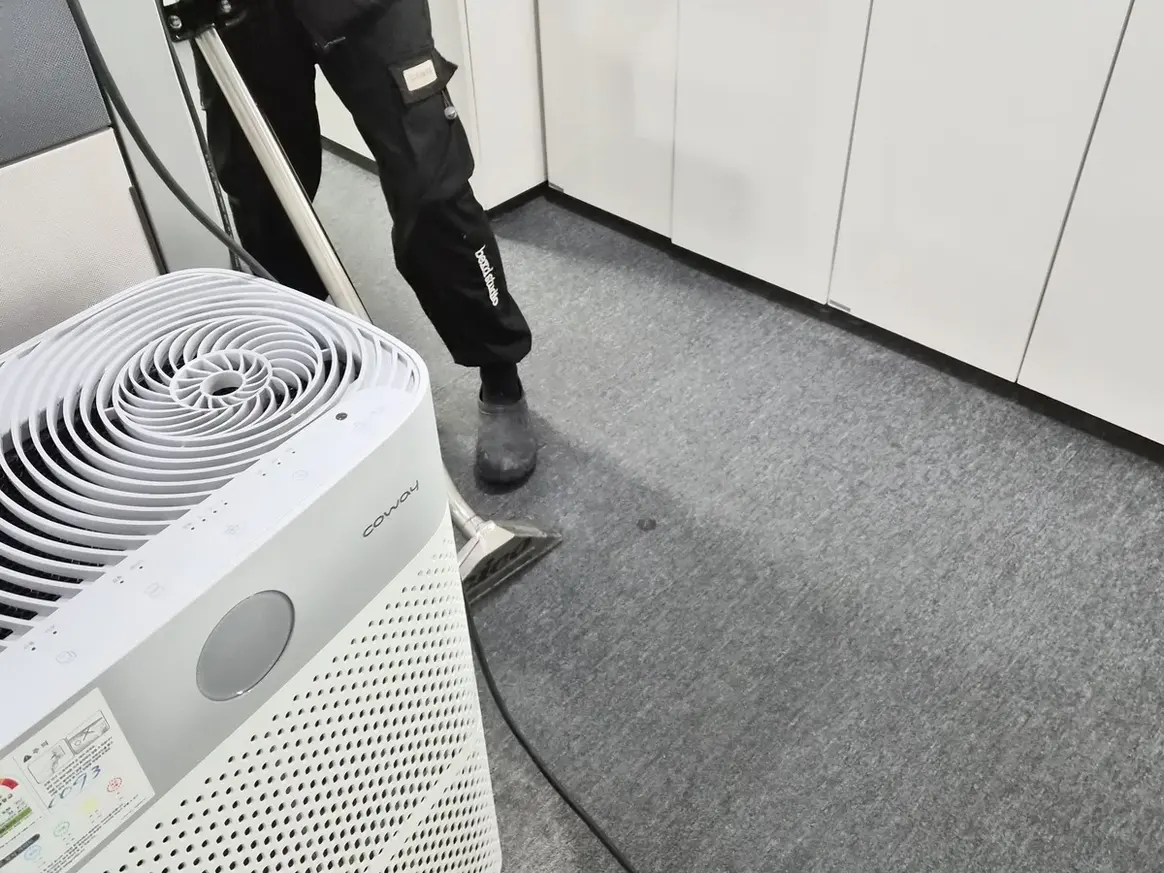 청주시 청원구 외하동 사업장 로비·복도 카페트 바닥 위생청소 사례 - 행진크린
